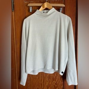 Lululemon lab mock neck